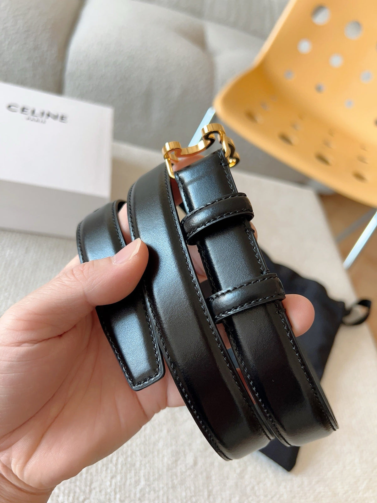 CELINE 25S TRIOMPHE BELT 25MM IN BLACK CALFSKIN GOLD HARDWARE 585790